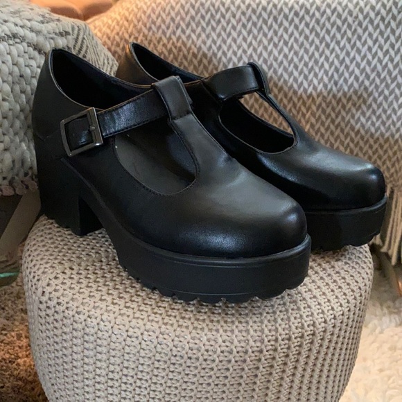 Nasty Gal Shoes - Black Chunky Platform Mary Janes - Like New!